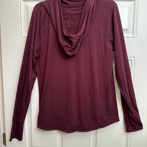 90° women’s athletic hoodie, size large burgundy - Picture 2 of 3